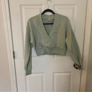 American Eagle. Cropped Sweater. Mint Green. Size M.